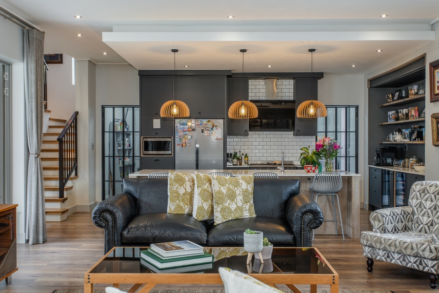 4 Bedroom Property for Sale in Lemoenkloof Western Cape